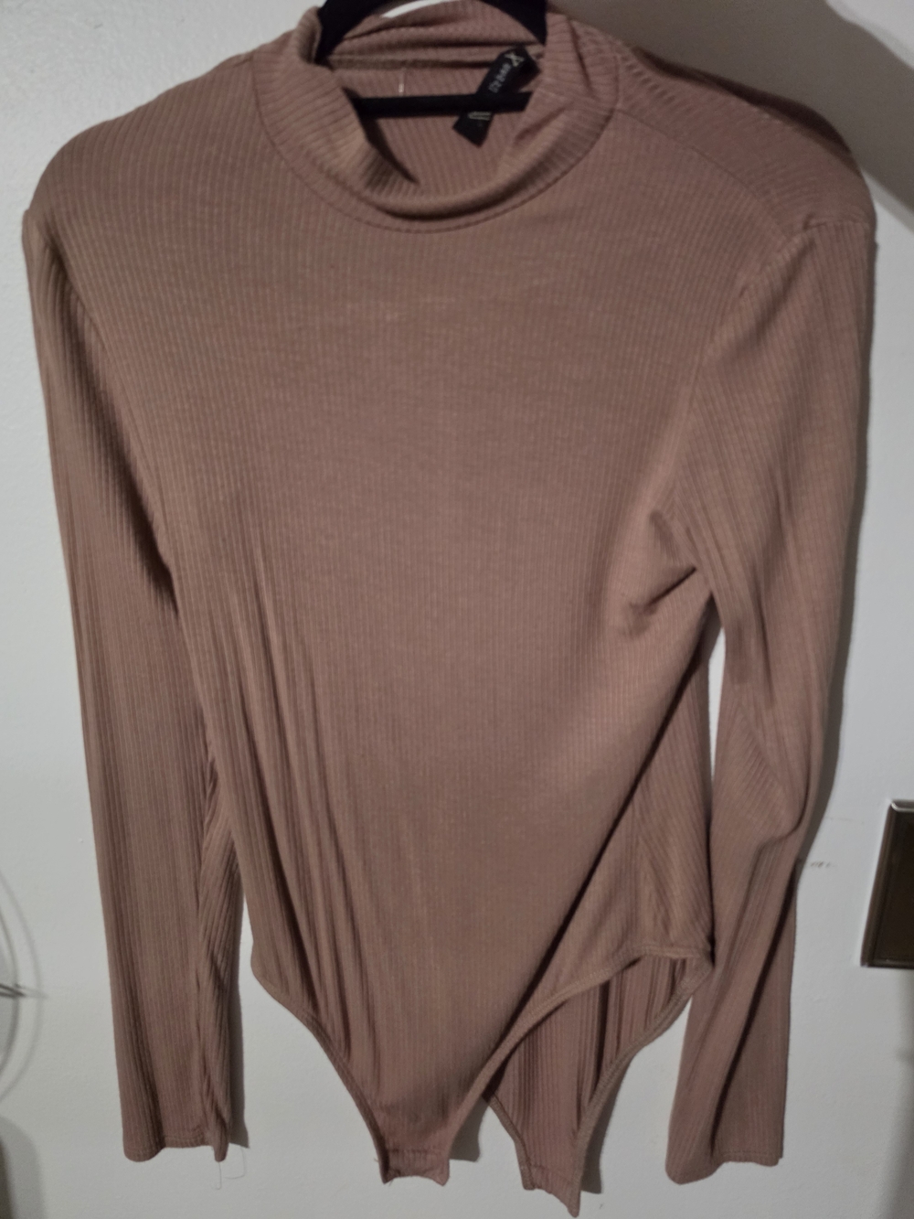Ribbed Mock Neck Long-Sleeve Bodysuit - Taupe